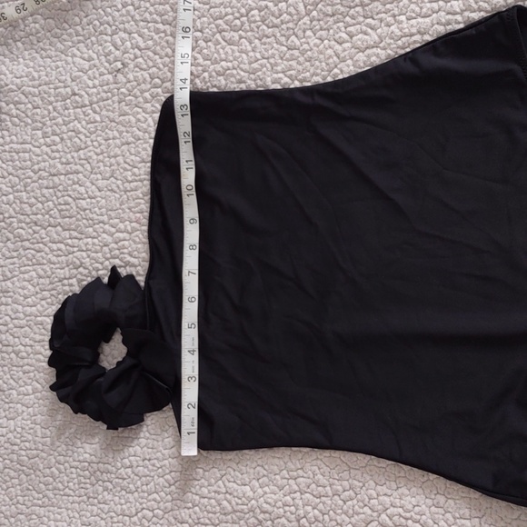 Loeffler Randall Size Large Petal One Shoulder Black Swimsuit - Picture 9 of 14